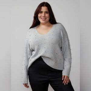 🛍️ NWT Long Sleeve Rhinestone Sweater - L -Gray